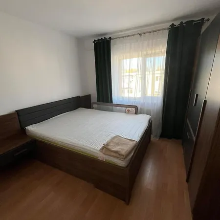 דירה Dominic - 4 Mins From Center